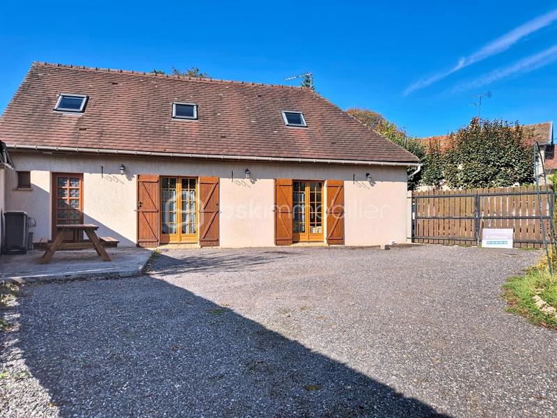 Maison - 87 m² - 4 pièces
