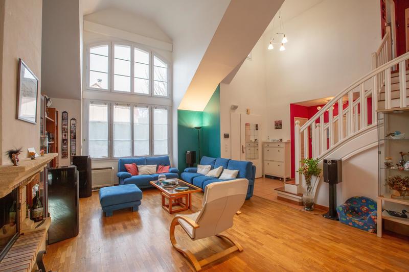 Maison - 205 m² - 8 pièces