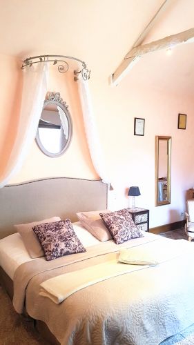 Le Cdv - Bar Lounge &amp; Chambres Insolites