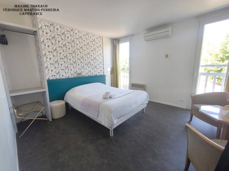 Fonds de commerce - 1 200 m²