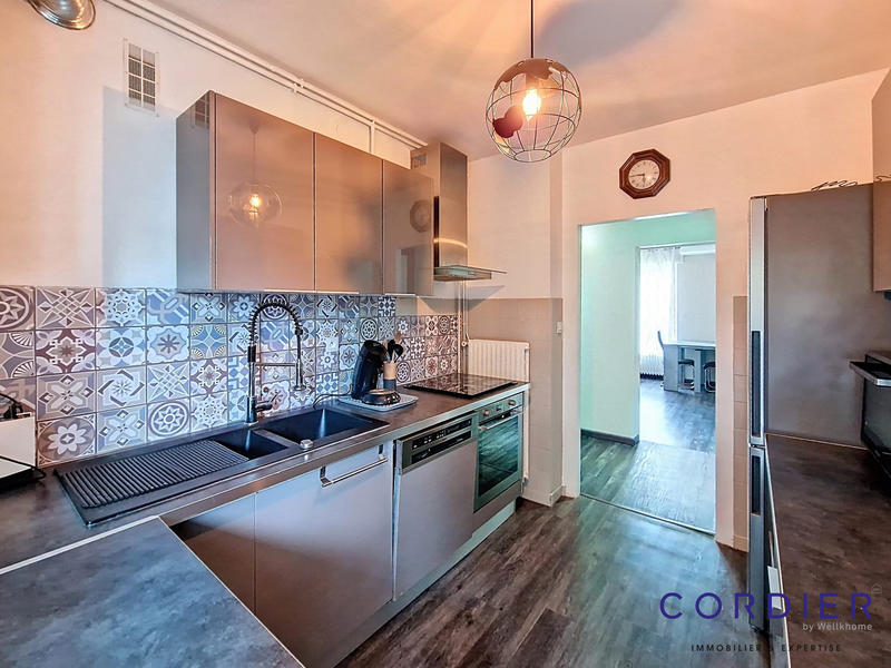 Appartement - 60 m² - 4 pièces