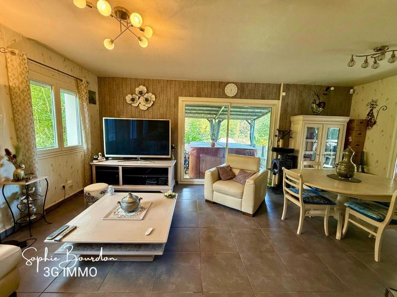 Maison - 131 m² - 6 pièces