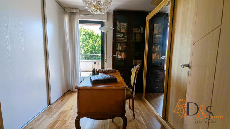 Appartement - 115 m² - 5 pièces