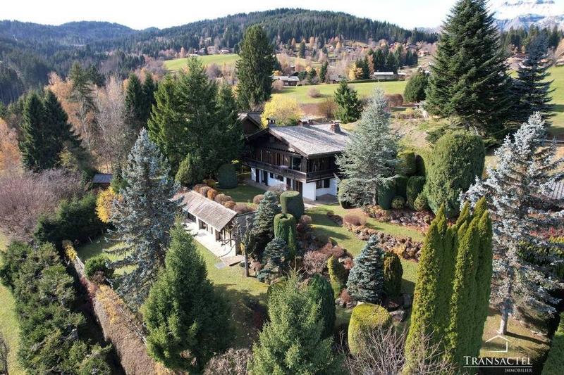 Châlet - 271 m² - 7 pièces