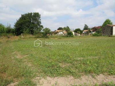 Terrain - 819 m²
