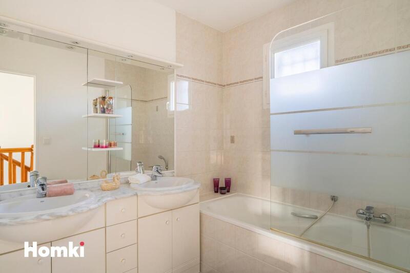 Maison - 110 m² - 5 pièces