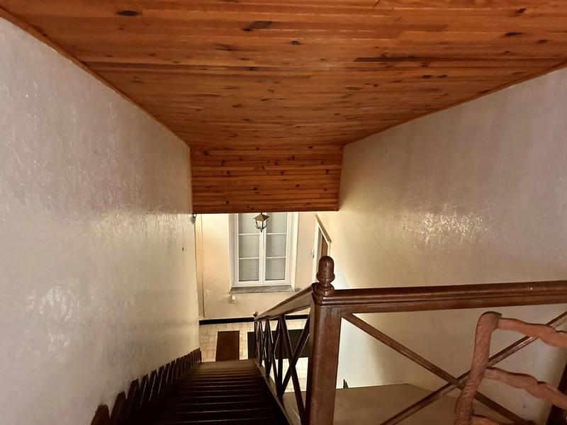 Maison - 400 m² - 12 pièces