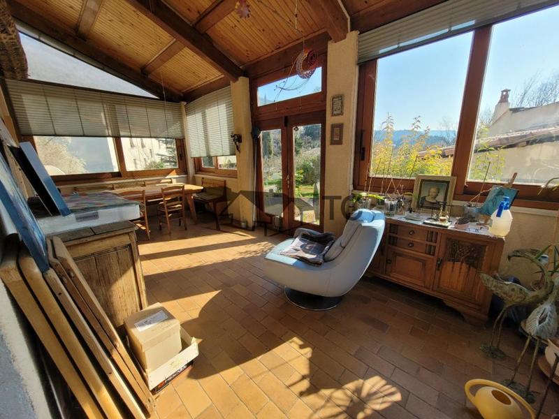 Maison - 268 m² - 6 pièces