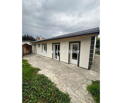 Maison traditionnelle - 93 m² - 4 pièces