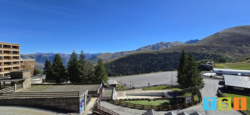 Local d'activités - 151 m² - 10 pièces