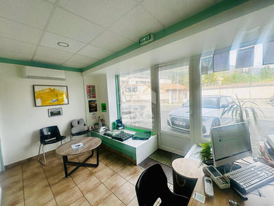 Local commercial - 50 m² - 2 pièces