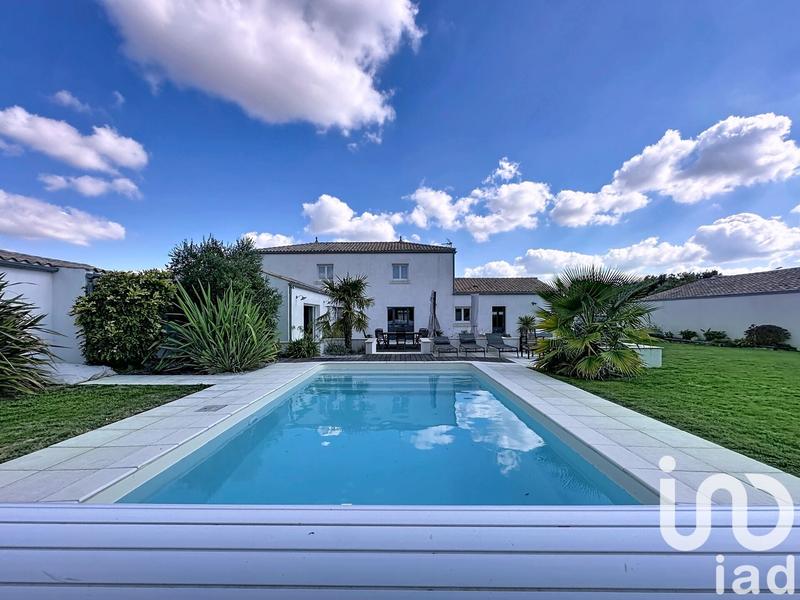 Maison - 187 m² - 6 pièces