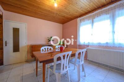 Maison - 92 m² - 5 pièces