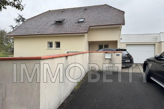 Maison - 120 m² - 1 pièce