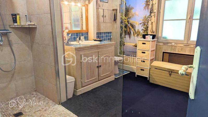 Maison - 160 m² - 9 pièces