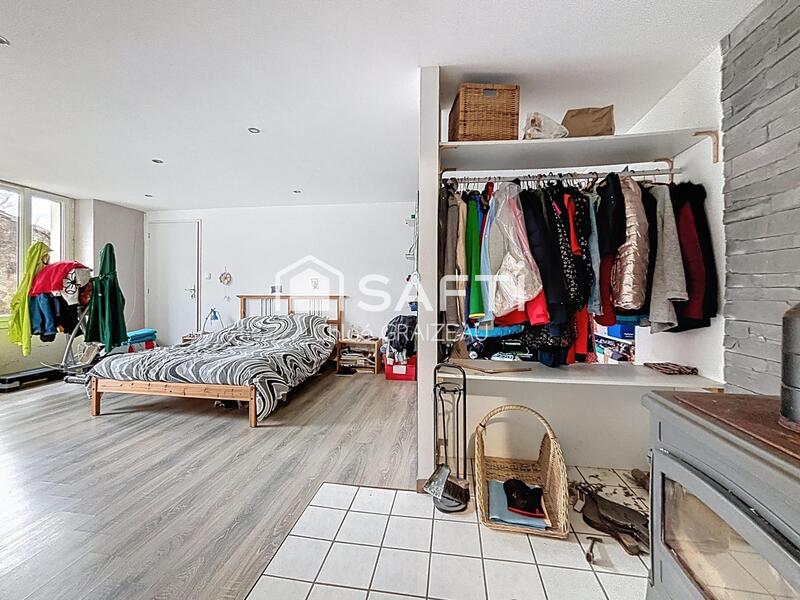 Maison - 181 m² - 7 pièces