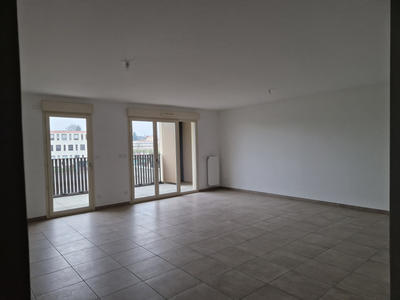 Appartement - 90 m² - 4 pièces