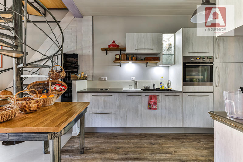 Maison - 110 m² - 6 pièces