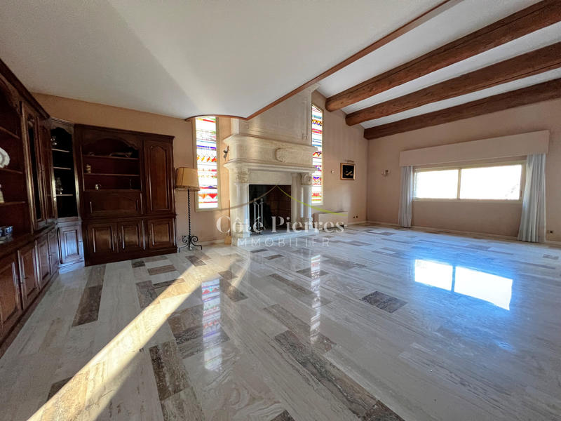 Bastide - 950 m² - 19 pièces