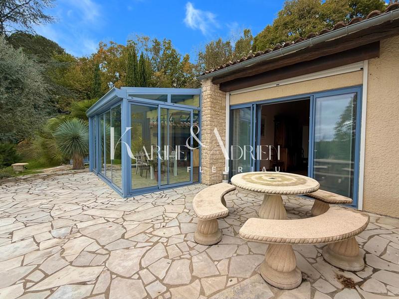 Maison - 290 m² - 10 pièces