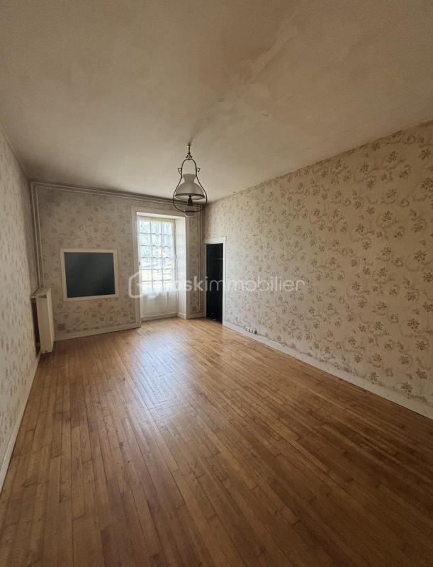 Propriété - 268 m² - 8 pièces