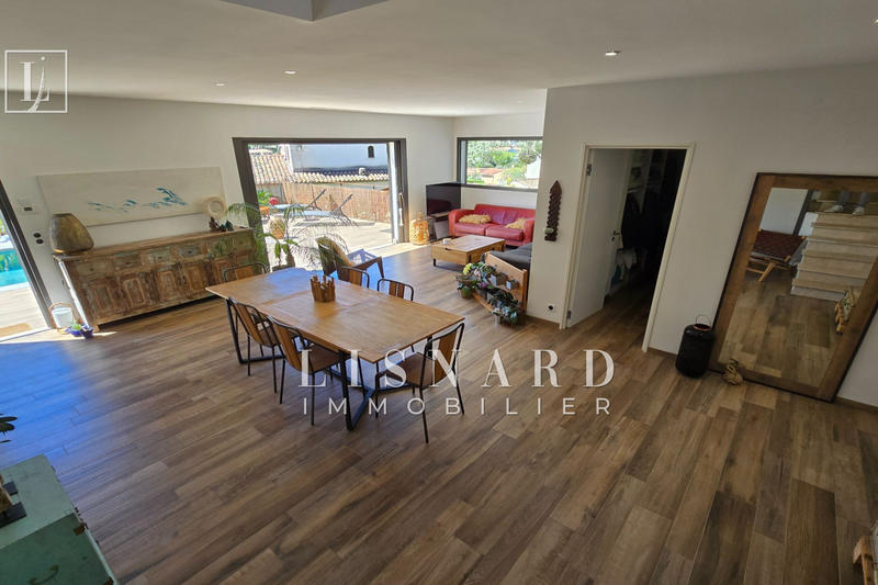 Maison - 145 m² - 4 pièces