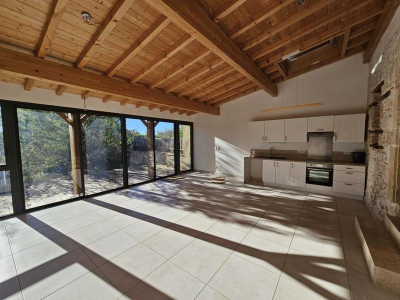 Maison - 143 m² - 6 pièces