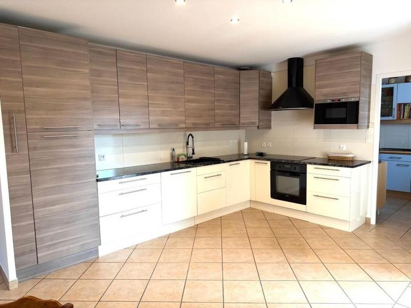 Maison - 141 m² - 6 pièces