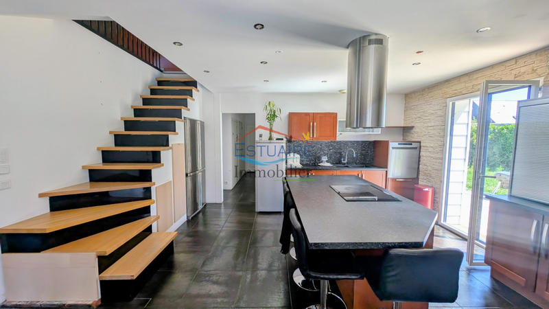 Maison - 150 m² - 5 pièces