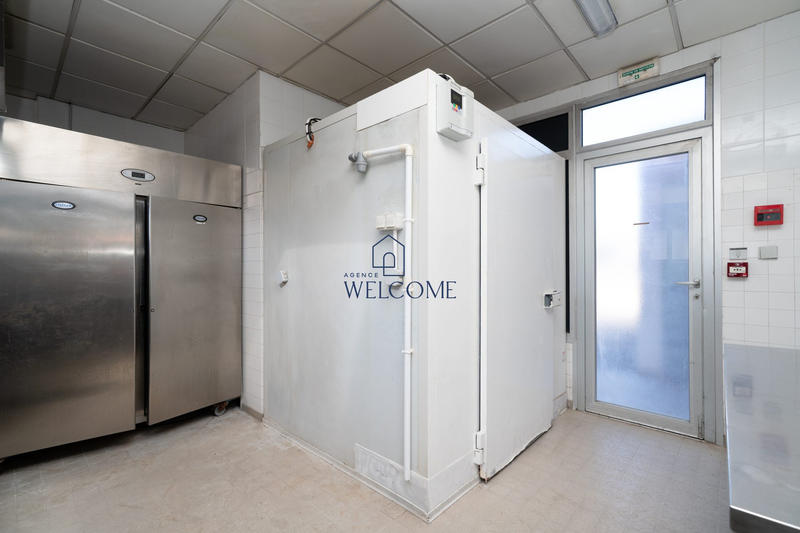 Local commercial - 316 m²