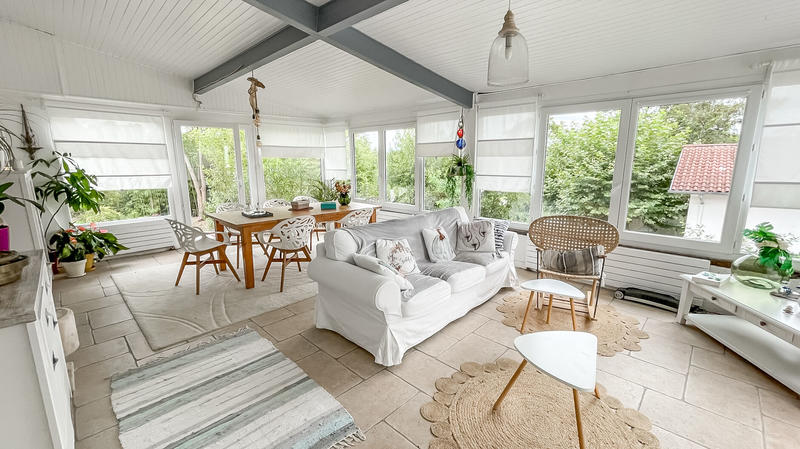 Maison - 250 m² - 7 pièces