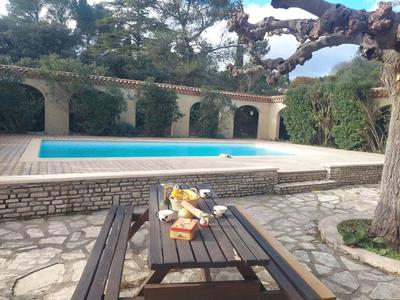 Villa - 205 m² - 10 pièces