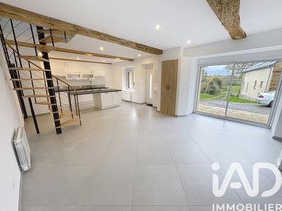 Maison - 95 m² - 4 pièces