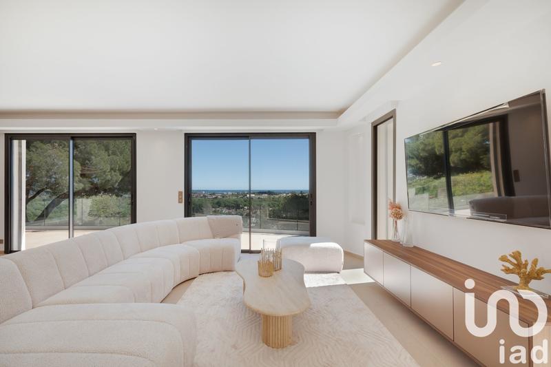 Maison de maîtres - 200 m² - 8 pièces