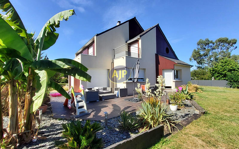 Maison - 160 m² - 6 pièces