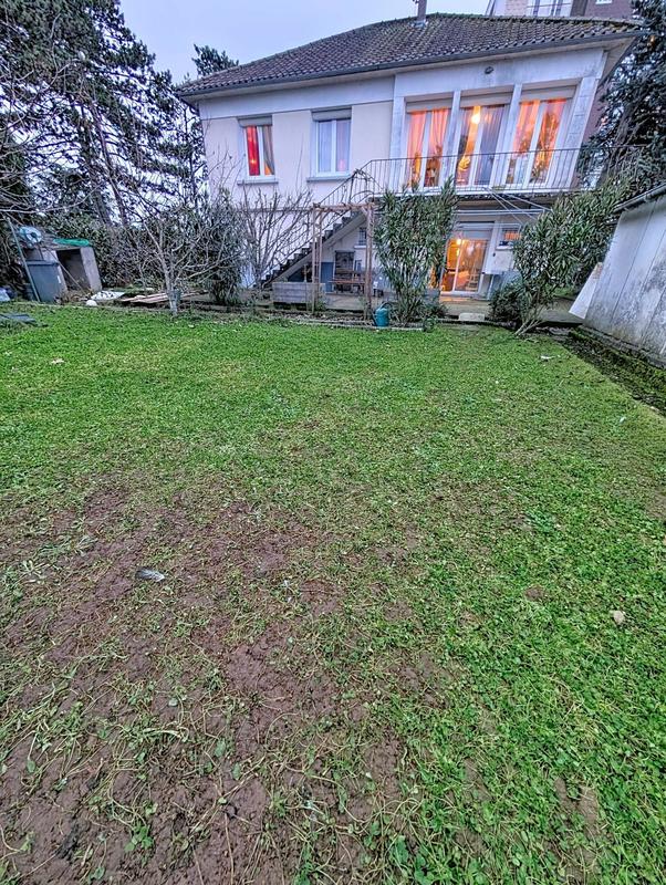 Maison - 112 m² - 7 pièces