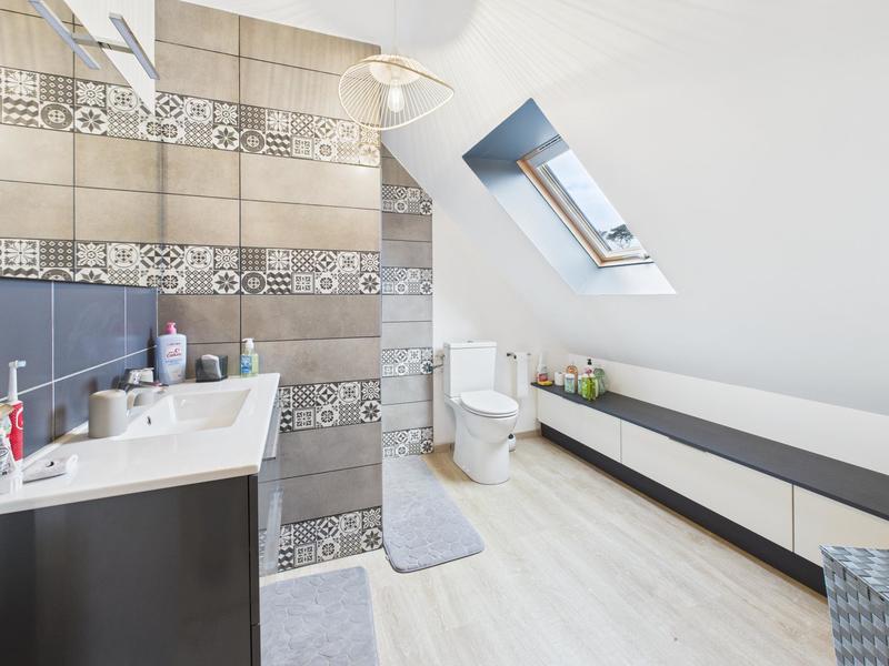 Maison - 140 m² - 5 pièces