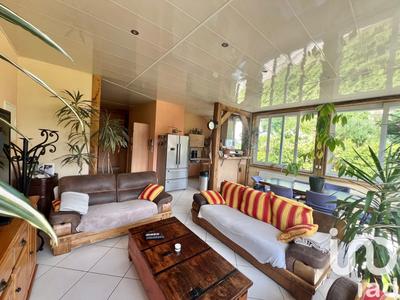 Appartement - 81 m² - 3 pièces