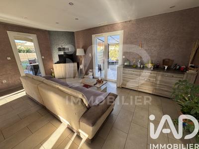 Maison - 98 m² - 4 pièces