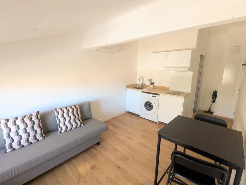 Studio - 16 m² - 1 pièce