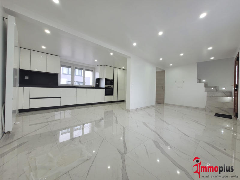 Maison de village - 85 m² - 4 pièces