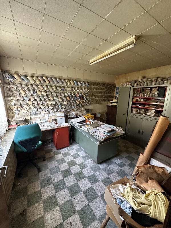 Maison - 890 m² - 10 pièces