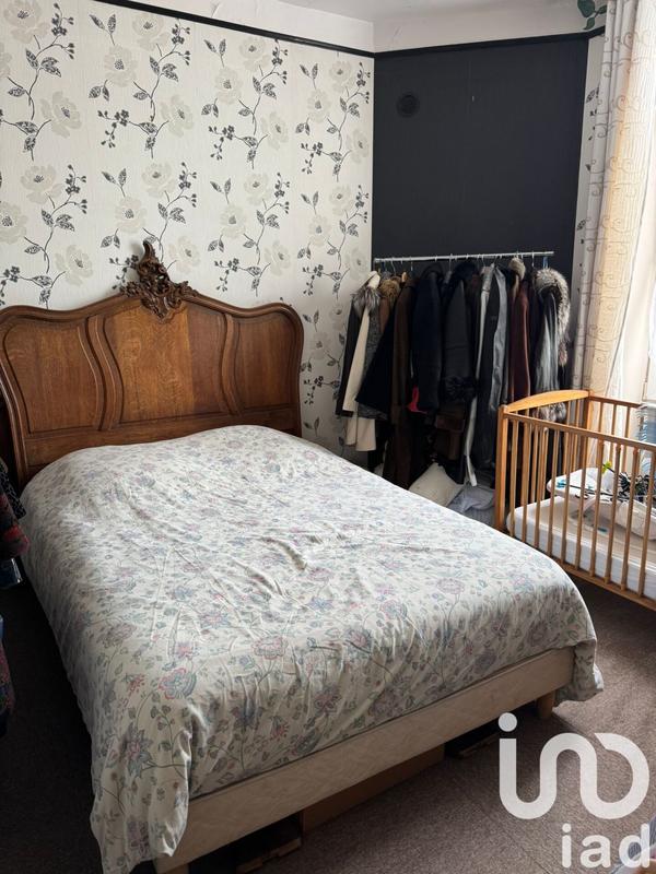 Maison - 216 m² - 8 pièces