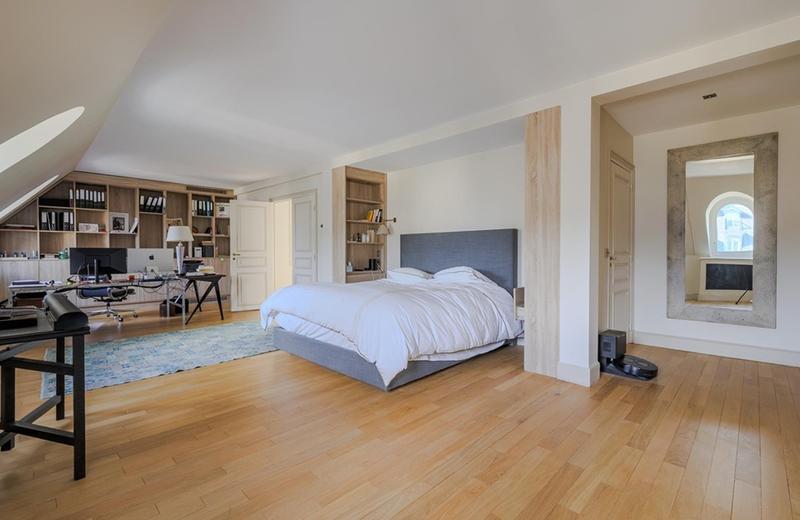 Appartement - 230 m² - 6 pièces