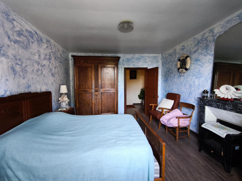 Maison - 200 m² - 7 pièces