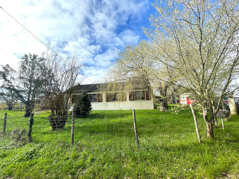 Maison - 99 m² - 4 pièces