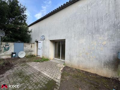 Maison en pierre - 96 m² - 4 pièces