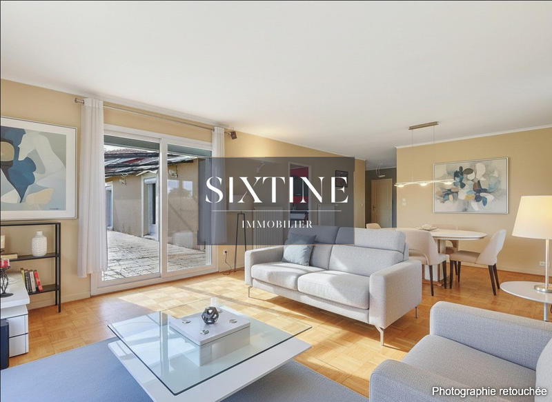 Maison - 271 m² - 10 pièces