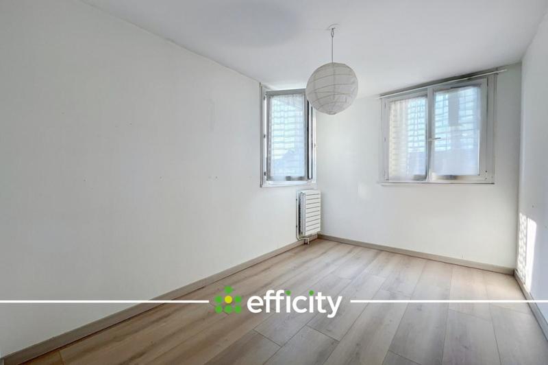 Appartement - 101 m² - 5 pièces