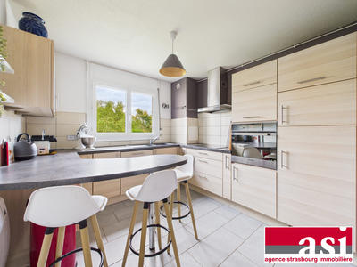 Appartement - 93 m² - 5 pièces